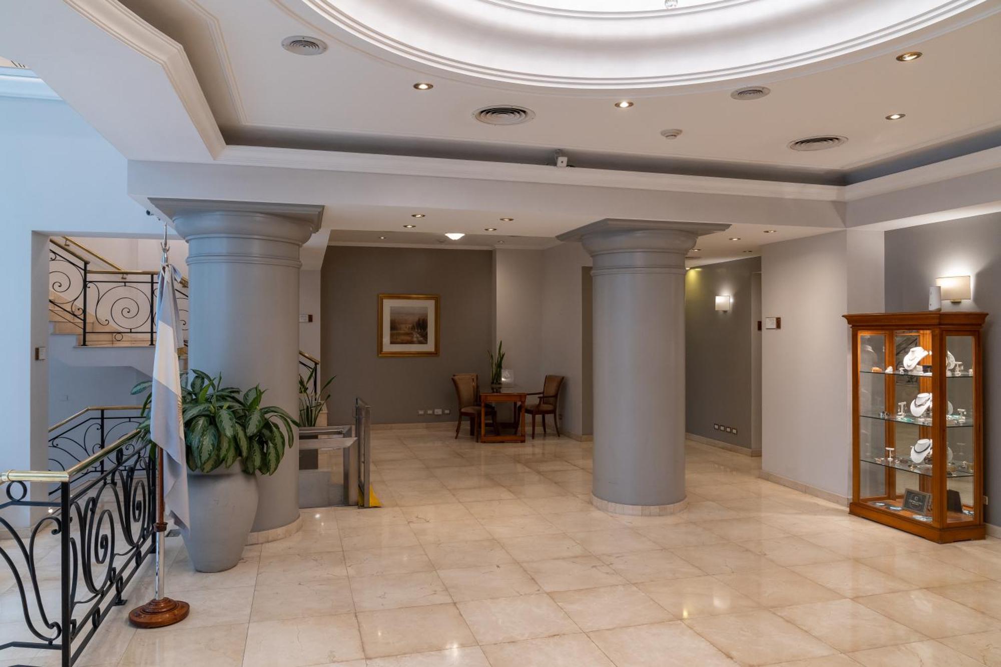 Hotel Intersur Recoleta Буенос-Айрес Екстер'єр фото