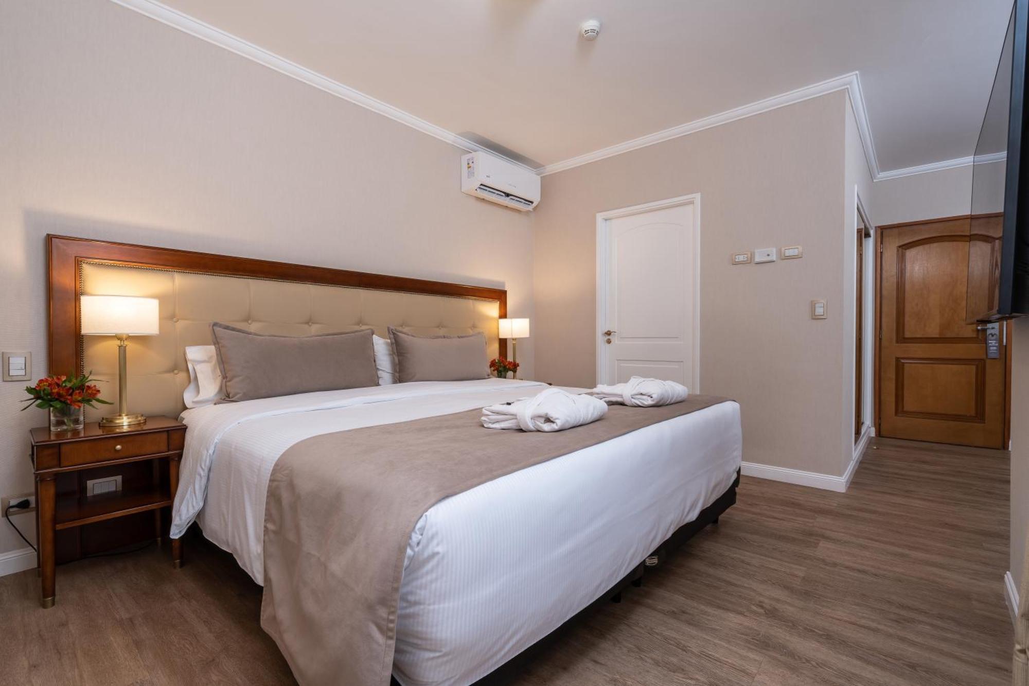 Hotel Intersur Recoleta Буенос-Айрес Екстер'єр фото
